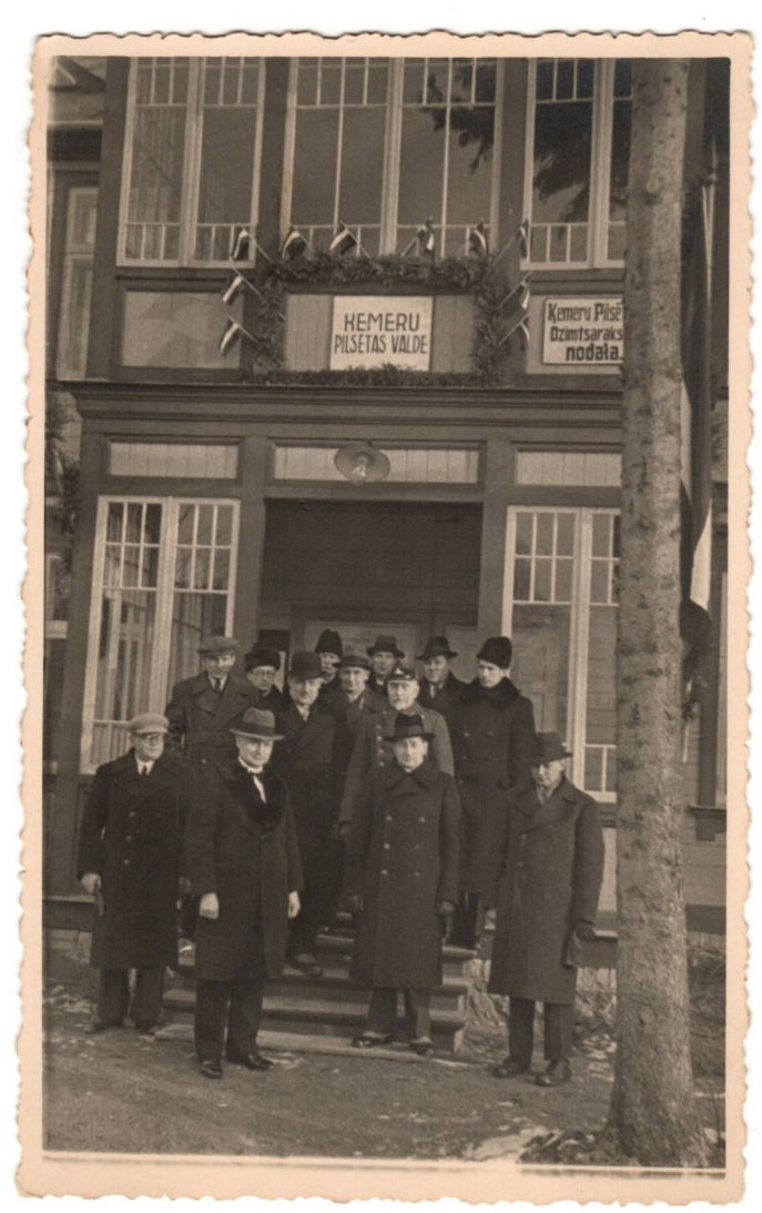 lot picture
