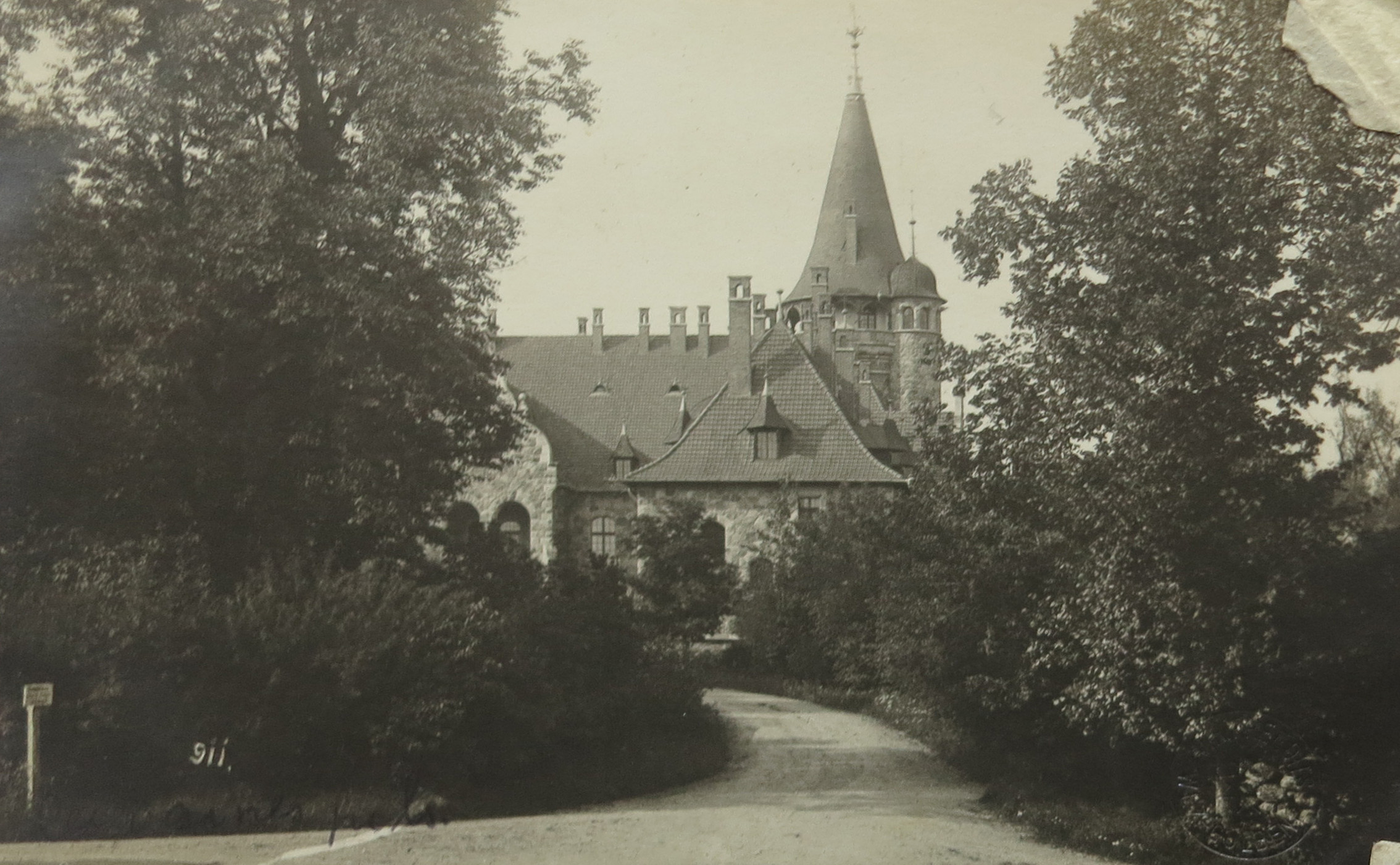 lot picture